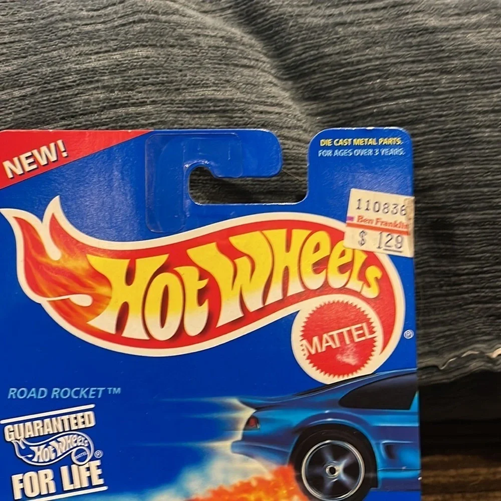 Mattel hot wheel road rocket
